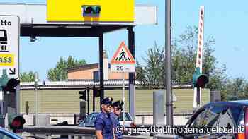 Modena Si accodava alle auto al casello e così non pagava l’autostrada - La Gazzetta di Modena