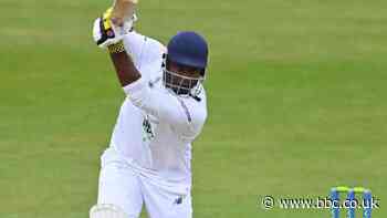 County Championship: Keith Barker and Kyle Abbott propel Hampshire to seven-wicket win as Middlesex fold at Lord's