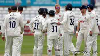 County Championship: Simon Harmer inspires dominant day for Essex v Derbyshire