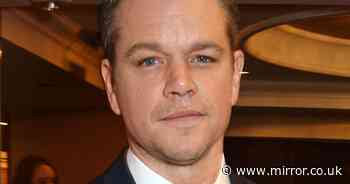 Matt Damon swarmed by fans as he attempts to have quiet pint at 10am - Mirror Online