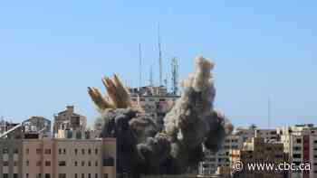 Israeli airstrike destroys building housing international media offices in Gaza