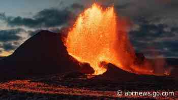AP PHOTOS: Icelandic volcanic eruption a 'wonder of nature'