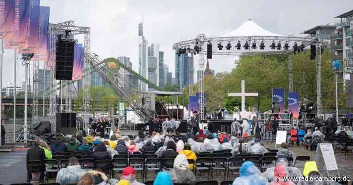 Kirchentag mit «Zeichen der Einheit» beendet: Kritik aus Rom