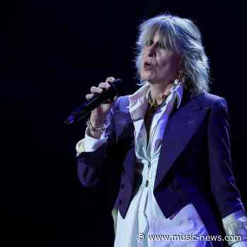 Chrissie Hynde recording album of Bob Dylan covers