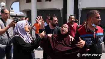 Israeli airstrikes kill 42 as Hamas continues to fire rockets from Gaza