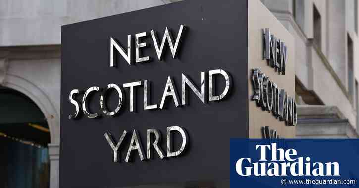 Four arrested over video of antisemitic abuse shouted from cars in London