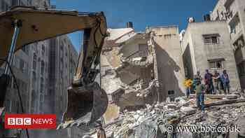 Israel Gaza conflict: Netanyahu says strikes to 'continue at full force'