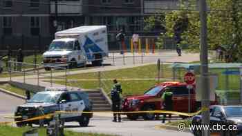 1 dead, at least 3 others seriously injured in Toronto shooting