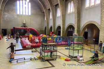 Kerk omgetoverd tot speelparadijs voor kleuters (Lebbeke) - Het Nieuwsblad