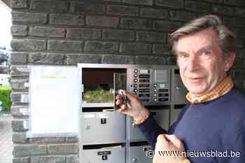 Ook postbode houdt rekening met koolmeesjes die terugkeerden naar brievenbus: “Geen idee waarom ze opnieuw mij - Het Nieuwsblad