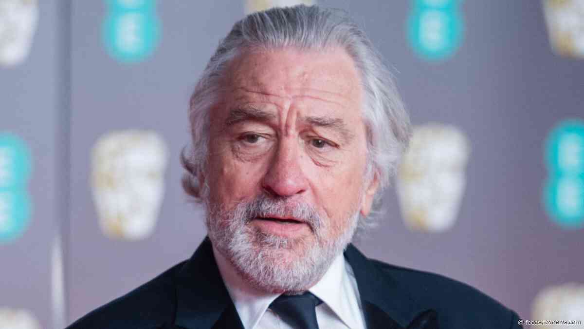 Robert De Niro updates fans on the leg injury he suffered on set 'The