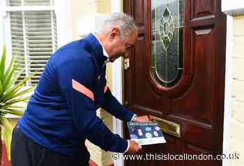 Ossie Ardiles joins fans to help Tottenham Footbank