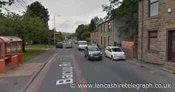 Major road closed following four vehicle crash