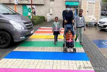 Kalmthout rolt twee regenboogzebrapaden uit (Kalmthout) - Gazet van Antwerpen