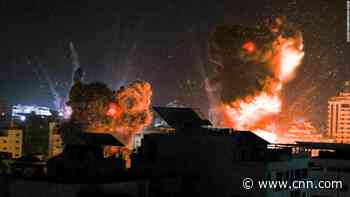 Thousands of Palestinian protesters gathered in towns in the West Bank as hostilities resumed after a brief lull