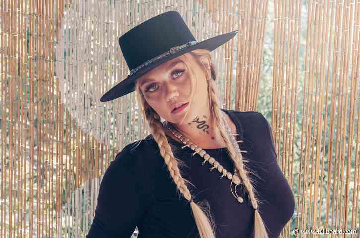 Elle King Now Getting Team Support From RCA and Sony Music Nashville
