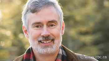 Former Calgary councillor Richard Pootmans will try to regain spot on council this fall