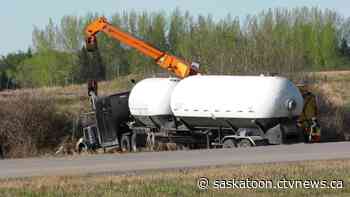 Semi stuck on train tracks near Saskatoon leads to partial highway closure - CTV News Saskatoon