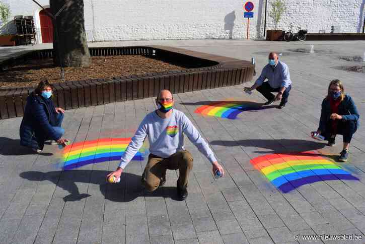 Dorpspleinen kleuren regenboog