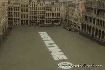 En ineens is er een vreemde boodschap verschenen op de Grote Markt van Brussel: wat staat er te gebeuren?