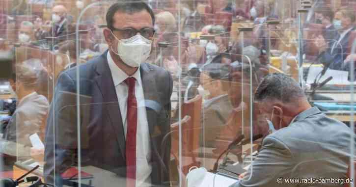 Bayern: Maskenpflicht im Landtag bis Ende Juli verlängert