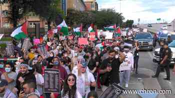 Hundreds of Houstonians march in pro-Palestine demonstration outside Israeli consulate