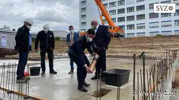 Rowemed in Parchim: Grundstein für neue Fertigungshalle gelegt | svz.de - svz – Schweriner Volkszeitung