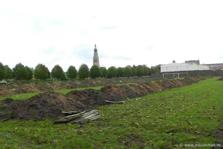 <strong></strong>Aanleg kunstgrasveld in Wereldakker gestart