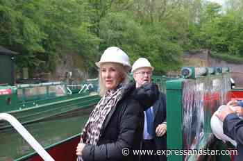 Culture Minister Caroline Dinenage visited Dudley Canal and River Trust - expressandstar.com