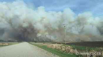 Thousands without power as Sask. wildfire still days away from being controlled