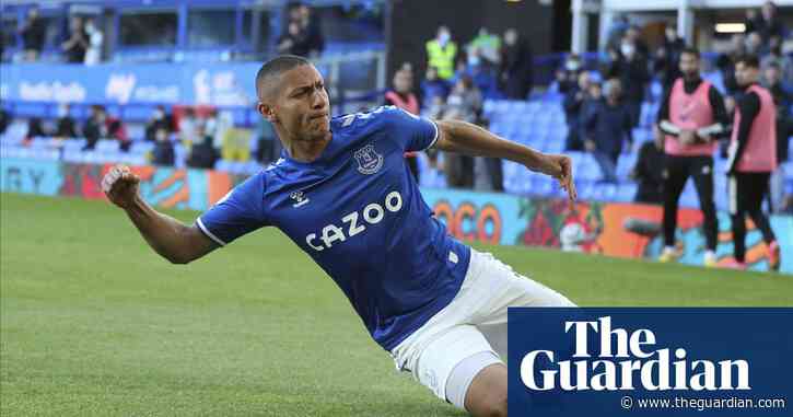 Richarlison sinks Wolves to keep Everton’s European hopes alive