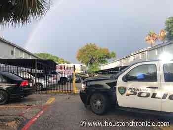 Three killed in shooting at west Houston apartment complex, police say - Houston Chronicle