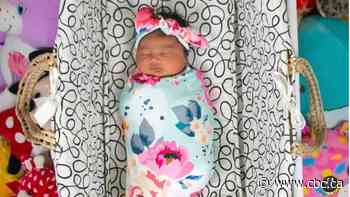 Video captures mom giving birth to daughter in a truck on Hwy 407