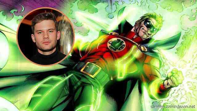 HBO Max Casts  Jeremy Irvine as Gay Green Lantern Alan Scott