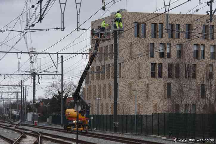 Laatste loodjes voor elektrificatie spoorlijn Mol-Hamont