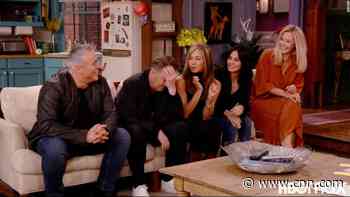 See 'Friends' cast do trivia, return to set in reunion trailer