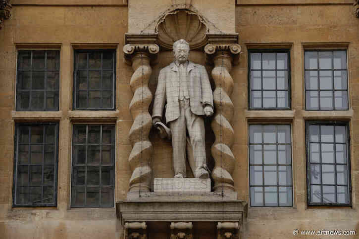 Controversial Cecil Rhodes Statue to Remain at Oxford College