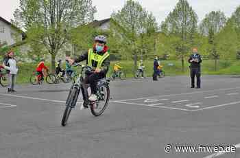 Auf den schriftlichen Abschlusstest folgten praktische Übungen - Fränkische Nachrichten