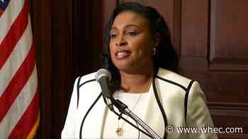 Rochester mayor says she 'did nothing wrong' after estranged husband's arrest