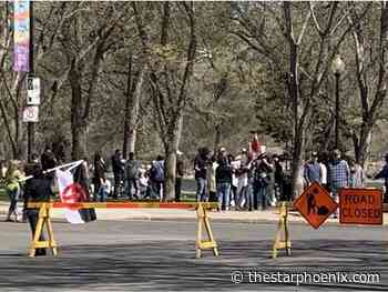 More tickets, 'less visible enforcement': Saskatoon police increasing presence around anti-restriction rallies
