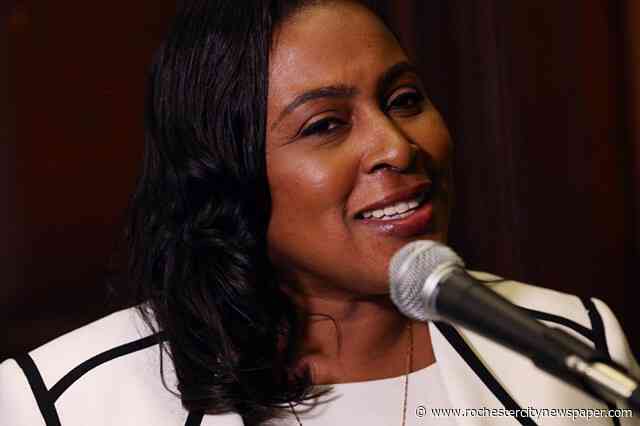 Mayor Warren delivers defiant address after husband's arrest