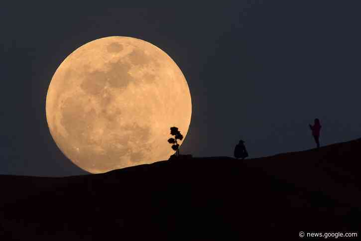 A ‘super blood moon’ is coming next week. Here’s how to catch it - San Francisco Chronicle