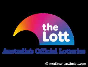 Rochedale Man Jokingly Buys His Wife A Christmas Instant Scratch-Its Ticket… And Scores A Win! | The Lott - the Lott Australia's Official Lotteries