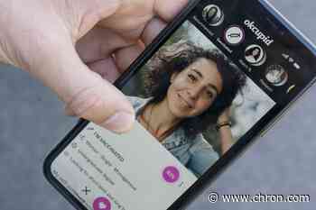 A new reason to swipe right? Dating apps adding vax badges