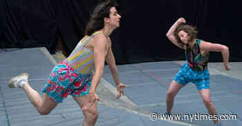 Review: A Synergistic Duo Takes Back the Power of ‘Gloria’