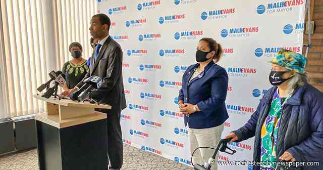 Mayoral hopeful Evans shows restraint in remarks on Warren