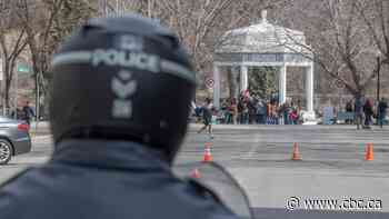 Saskatoon police aim to crack down on pandemic-restriction protests by outing attendees