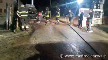 Via Esterna Cretazze, esplosione improvvisa, in fiamme un'automobile - Monreale News