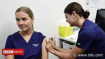 Covid: Australia's vaccine hesitancy worries medical experts - BBC News