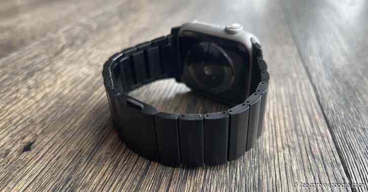 Tested: Nomad Titanium Band is a better deal than Apple’s Link Bracelet